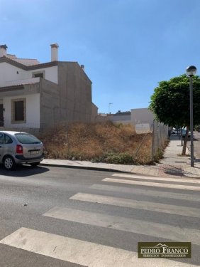 PARCELA URBANA EN VENTA EN ALMENDRALEJO (AVENIDA RAFAEL ALBERTI)