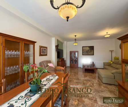 CASA EN VENTA EN ALMENDRALEJO (DULCE CHACÓN)