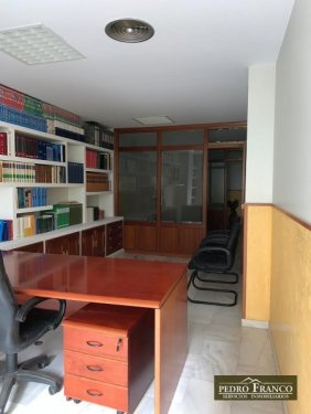 LOCAL EN ALQUILER EN ALMENDRALEJO (CENTRO(AYUNTAMIENTO-PARROQUIA-CALLE REAL))