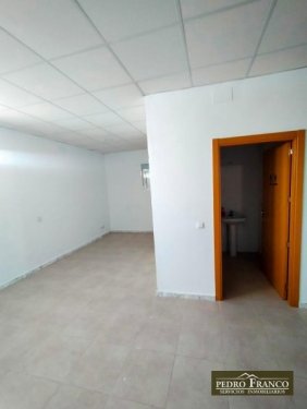 LOCAL EN VENTA EN ALMENDRALEJO (SAN JOSE)