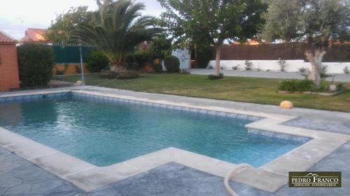 CHALET EN VENTA EN ALMENDRALEJO (SAN MARCOS(ERMITA-OLIVOS-TIZA-RESTO))