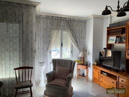  EDIFICIO-LOCAL CON  NEGOCIO ACTIVO + PISO( ENTRADA INDEPENDIENTE) EN VENTA EN ALMENDRALEJO (SAN JOSE - INSTITUTO-AMBULATORIO)