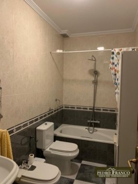  EDIFICIO-LOCAL CON  NEGOCIO ACTIVO + PISO( ENTRADA INDEPENDIENTE) EN VENTA EN ALMENDRALEJO (SAN JOSE - INSTITUTO-AMBULATORIO)