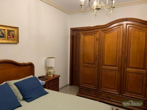  EDIFICIO-LOCAL CON  NEGOCIO ACTIVO + PISO( ENTRADA INDEPENDIENTE) EN VENTA EN ALMENDRALEJO (SAN JOSE - INSTITUTO-AMBULATORIO)