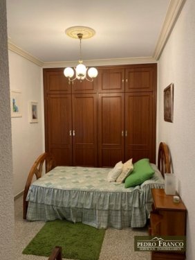 EDIFICIO-LOCAL CON  NEGOCIO ACTIVO + PISO( ENTRADA INDEPENDIENTE) EN VENTA EN ALMENDRALEJO (SAN JOSE - INSTITUTO-AMBULATORIO)