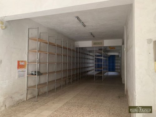 LOCAL EN VENTA EN ALMENDRALEJO (SAN ANTONIO/ SAN BLAS/CENTRO)