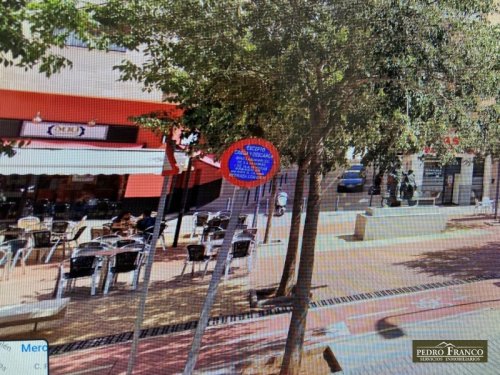 LOCAL EN VENTA EN ALMENDRALEJO (AVENIDA DE LA PAZ)