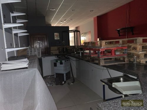 LOCAL EN VENTA EN ALMENDRALEJO (AVENIDA DE LA PAZ)