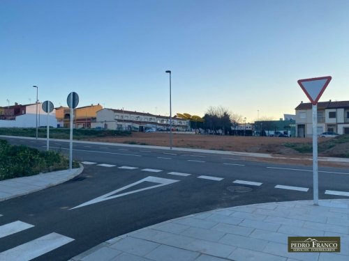 PARCELA URBANA EN VENTA EN ALMENDRALEJO (CRTA.ACEUCHAL)