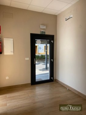LOCAL EN VENTA EN ALMENDRALEJO (SAN ANTONIO/ SAN BLAS/CENTRO)