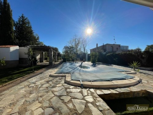CHALET EN VENTA EN ALMENDRALEJO (SAN MARCOS)
