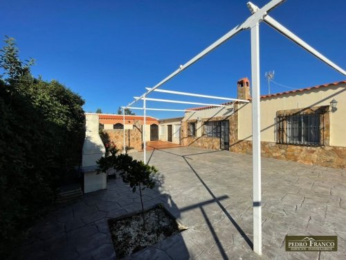CHALET EN VENTA EN ALMENDRALEJO (SAN MARCOS)
