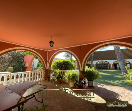 COMPLEJO HOSTELERO (LOCAL-VIVIENDA) EN VENTA EN ALMENDRALEJO (SAN MARCOS)