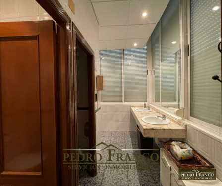 COMPLEJO HOSTELERO (LOCAL-VIVIENDA) EN VENTA EN ALMENDRALEJO (SAN MARCOS)