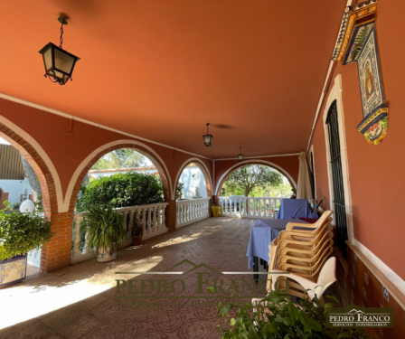 COMPLEJO HOSTELERO (LOCAL-VIVIENDA) EN VENTA EN ALMENDRALEJO (SAN MARCOS)
