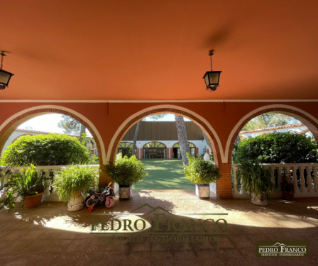 COMPLEJO HOSTELERO (LOCAL-VIVIENDA) EN VENTA EN ALMENDRALEJO (SAN MARCOS)