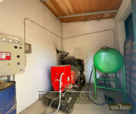 COMPLEJO HOSTELERO (LOCAL-VIVIENDA) EN VENTA EN ALMENDRALEJO (SAN MARCOS)