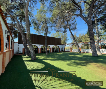 COMPLEJO HOSTELERO (LOCAL-VIVIENDA) EN VENTA EN ALMENDRALEJO (SAN MARCOS)