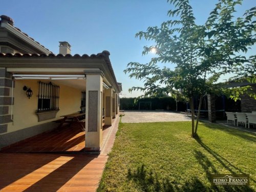 CHALET EN VENTA EN ALMENDRALEJO (SAN MARCOS(ERMITA-OLIVOS-TIZA-RESTO))