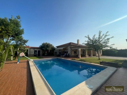 CHALET EN VENTA EN ALMENDRALEJO (SAN MARCOS(ERMITA-OLIVOS-TIZA-RESTO))