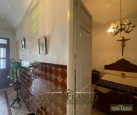 CASA EN VENTA EN ALMENDRALEJO (MERCADO)