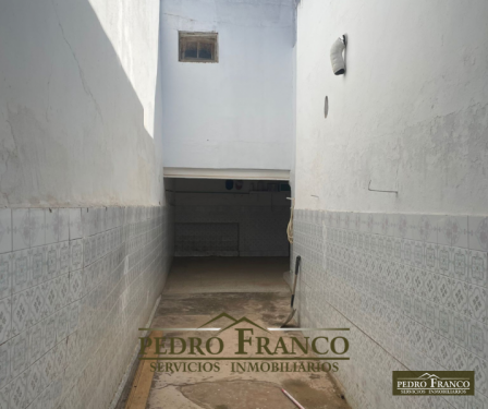 CASA EN VENTA EN ALMENDRALEJO (MERCADO)