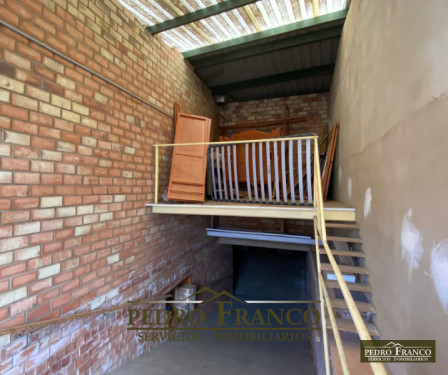 CASA EN VENTA EN ALMENDRALEJO (SAN JOSE - INSTITUTO-AMBULATORIO)