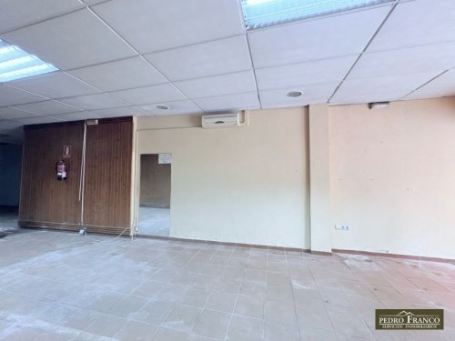 LOCAL EN VENTA EN ALMENDRALEJO (CENTRO PARQUE DE ESPRONCEDA/ AVENIDA DE LA PAZ)