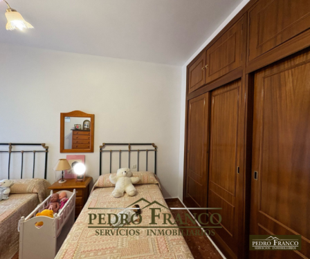 VIVIENDA CASA + LOCAL (CON ENTRADAS INDEPENDIENTES) EN VENTA EN ALMENDRALEJO (AVENIDA DE LA PAZ)
