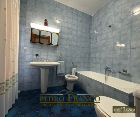 VIVIENDA CASA + LOCAL (CON ENTRADAS INDEPENDIENTES) EN VENTA EN ALMENDRALEJO (AVENIDA DE LA PAZ)