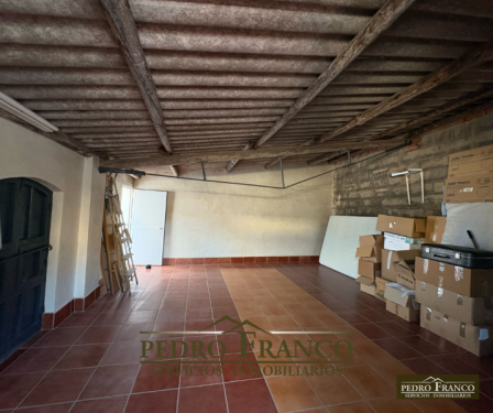 VIVIENDA CASA + LOCAL (CON ENTRADAS INDEPENDIENTES) EN VENTA EN ALMENDRALEJO (AVENIDA DE LA PAZ)