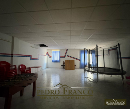 VIVIENDA CASA + LOCAL (CON ENTRADAS INDEPENDIENTES) EN VENTA EN ALMENDRALEJO (AVENIDA DE LA PAZ)