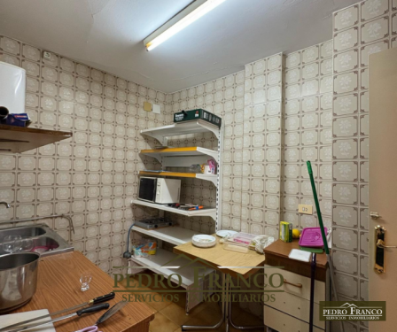 VIVIENDA CASA + LOCAL (CON ENTRADAS INDEPENDIENTES) EN VENTA EN ALMENDRALEJO (AVENIDA DE LA PAZ)