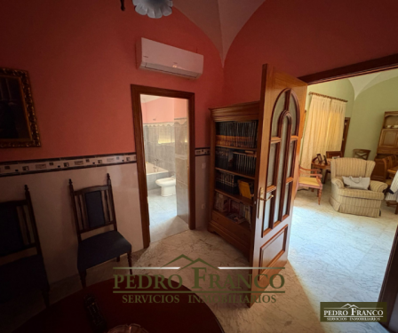 CASA EN VENTA EN ALMENDRALEJO (CAMPO FUTBOL/PLAZA EXTREMADURA)