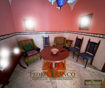 CASA EN VENTA EN ALMENDRALEJO (CAMPO FUTBOL/PLAZA EXTREMADURA)