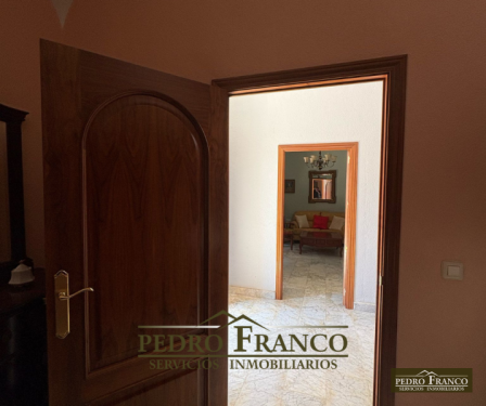 CASA EN VENTA EN ALMENDRALEJO (CAMPO FUTBOL/PLAZA EXTREMADURA)