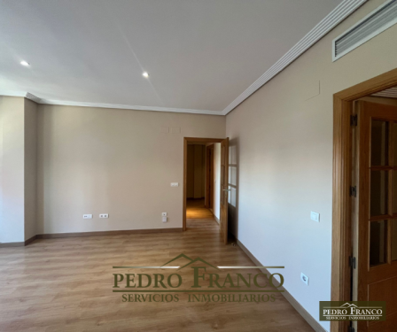 PISO EN VENTA EN ALMENDRALEJO (CAMPO FUTBOL/PLAZA EXTREMADURA)