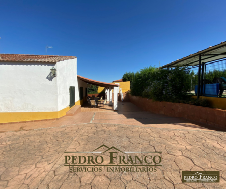 CHALET EN VENTA EN ALMENDRALEJO (SAN MARCOS)