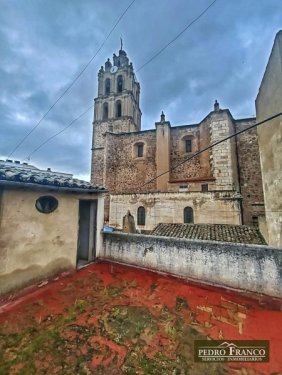 LOCAL EN VENTA EN ALMENDRALEJO (CENTRO(AYUNTAMIENTO-PARROQUIA-CALLE REAL))