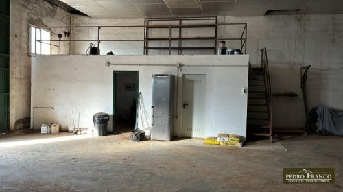 NAVE EN VENTA EN ALMENDRALEJO (CTRA.SEVILLA)