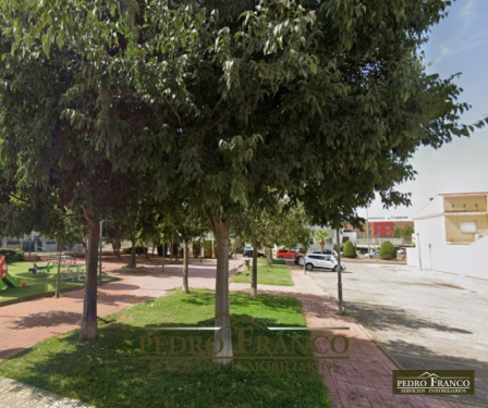 CASA EN VENTA EN ALMENDRALEJO (AVENIDA RAFAEL ALBERTI)