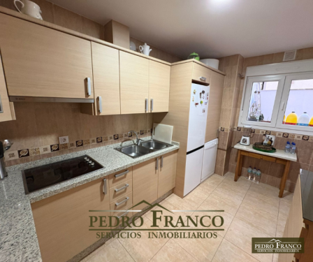 PISO EN VENTA EN ALMENDRALEJO (AVENIDA DE AMÉRICA)
