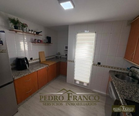 PISO EN VENTA EN ALMENDRALEJO (CTRA.SANTA ANA/ZACARIAS DE LA HERA/ COLEGIO SAN FRANCISCO)