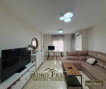 PISO EN VENTA EN ALMENDRALEJO (CTRA.SANTA ANA/ZACARIAS DE LA HERA/ COLEGIO SAN FRANCISCO)