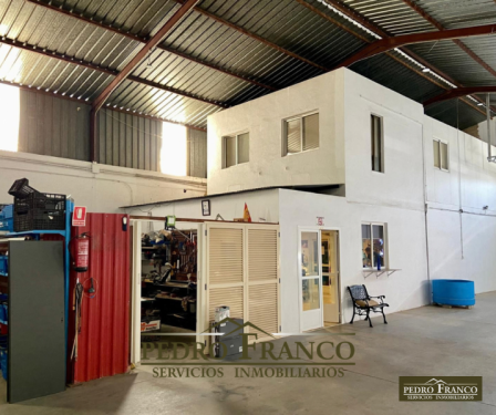 NAVE EN VENTA EN ALMENDRALEJO (LA FAROLA)