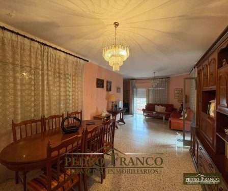 PISO EN VENTA EN ALMENDRALEJO (CENTRO(AYUNTAMIENTO-PARROQUIA-CALLE REAL))