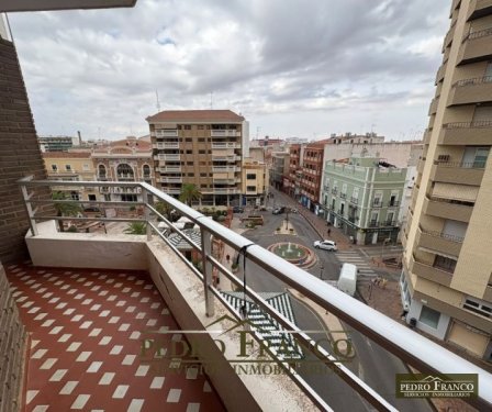 PISO EN VENTA EN ALMENDRALEJO (CENTRO(AYUNTAMIENTO-PARROQUIA-CALLE REAL))