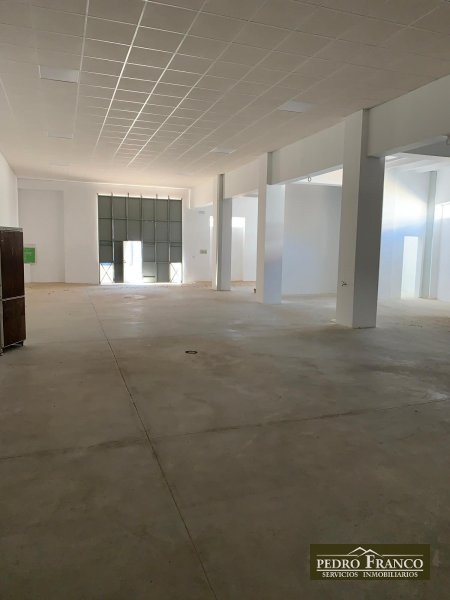 NAVE EN ALQUILER EN ALMENDRALEJO (CTRA.SEVILLA)