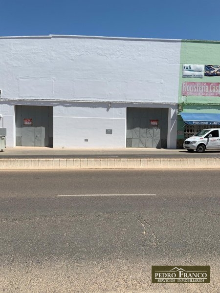 NAVE EN ALQUILER EN ALMENDRALEJO (CTRA.SEVILLA)