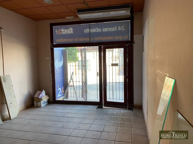 LOCAL EN ALQUILER EN ALMENDRALEJO (CAMPO DE FUTBOL/FRAY ALONSO CABEZAS)